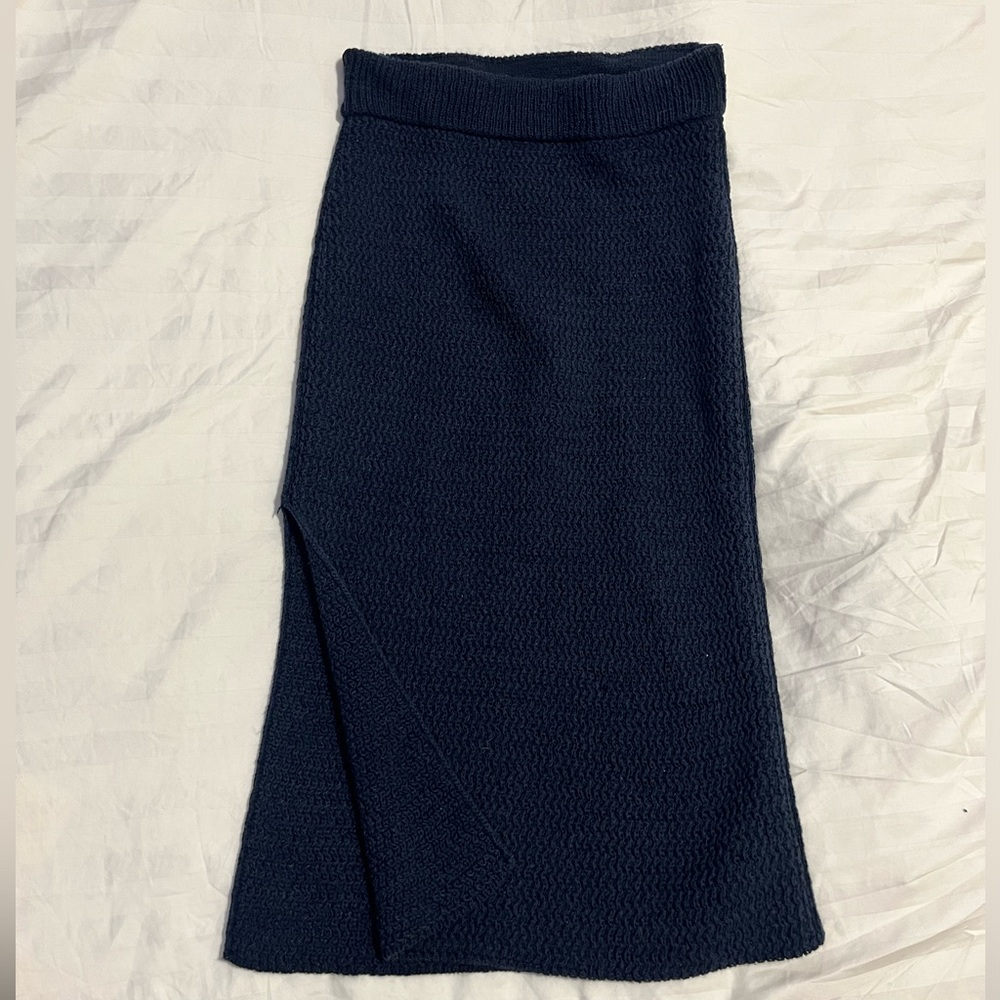 XS Dark Blue H&M Knit Bodycon Skirt w/ Slit